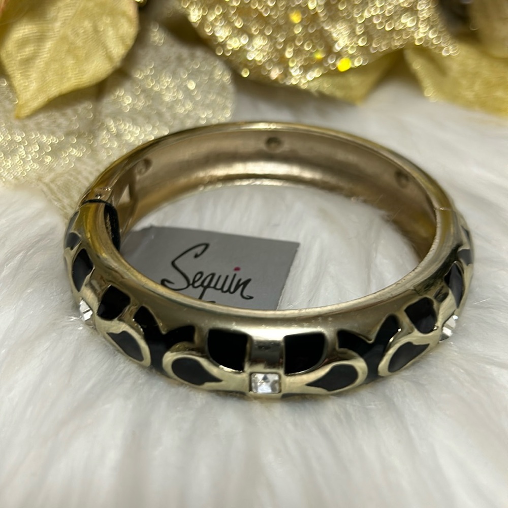 NWT Nordstrom Sequin Bracelet Open Clasp Black, Gold & Rhinestones